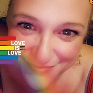 Meet your Posher, April